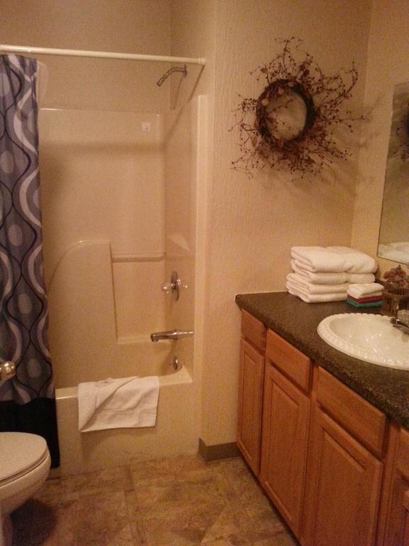 Taneycomo Lakefront Resort Bull Creek Zimmer foto